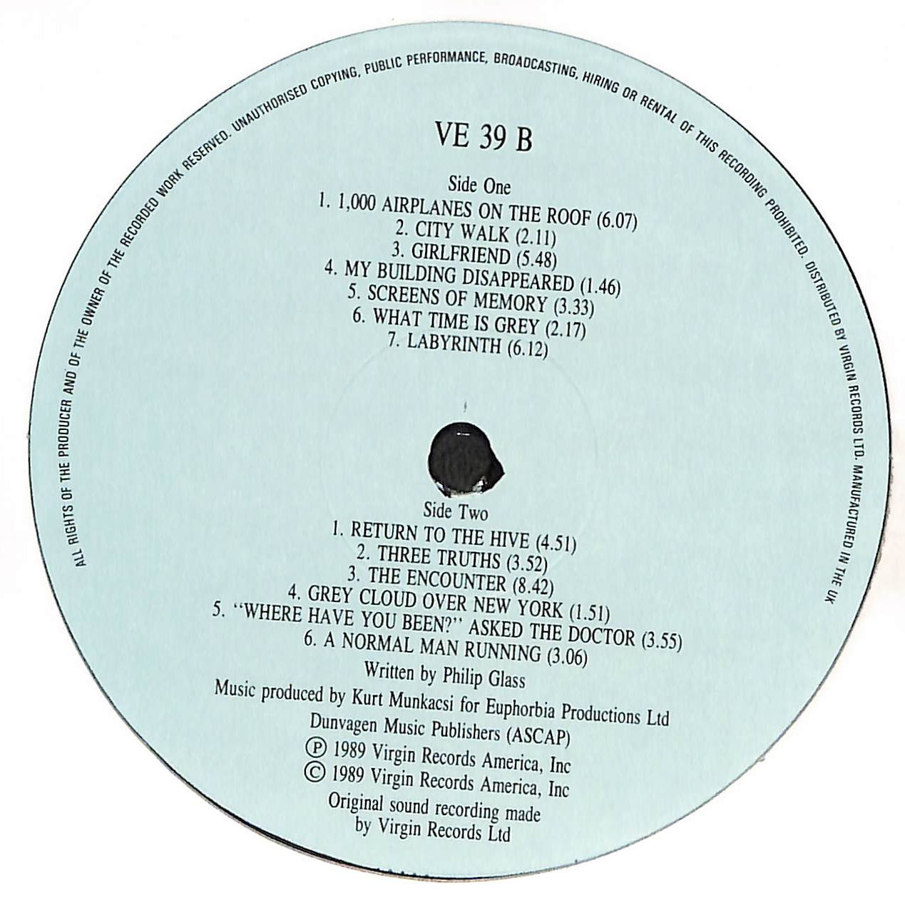 1000 Airplanes On The Roof