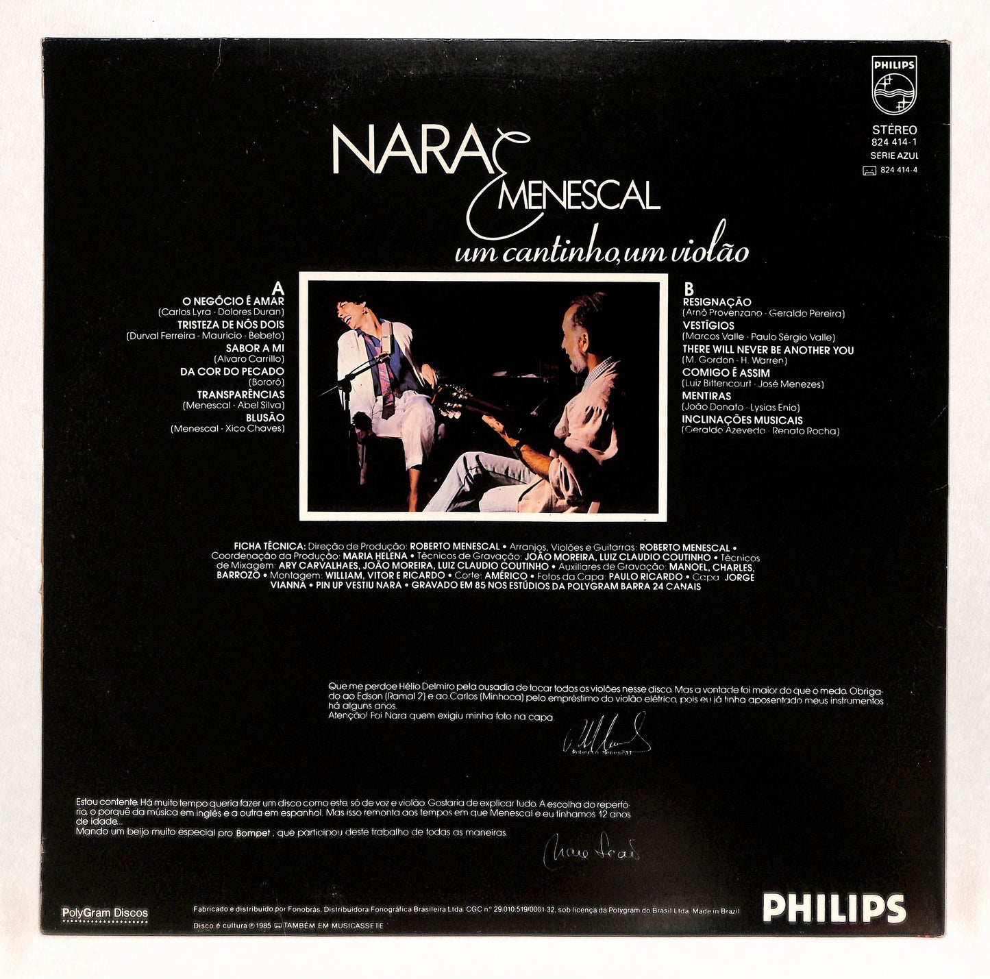 Um Cantinho, Um Violão