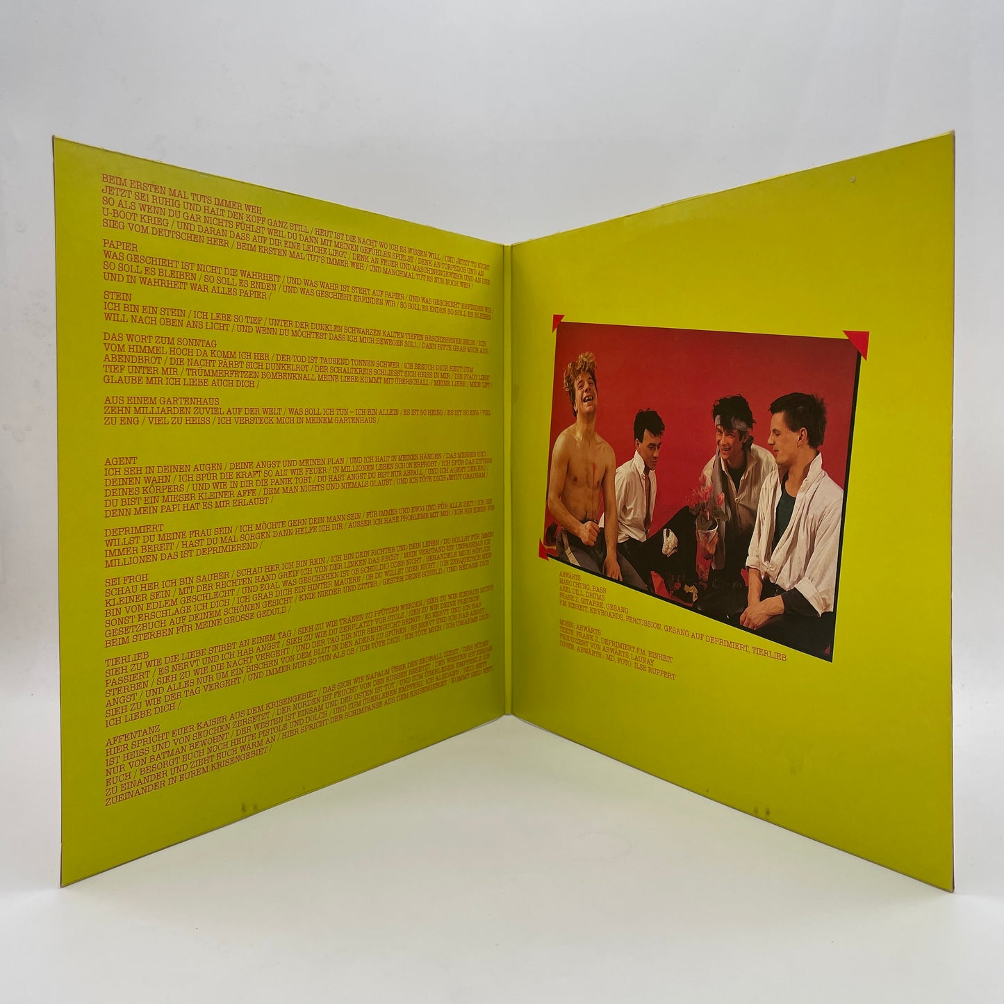 Der Westen Ist Einsam