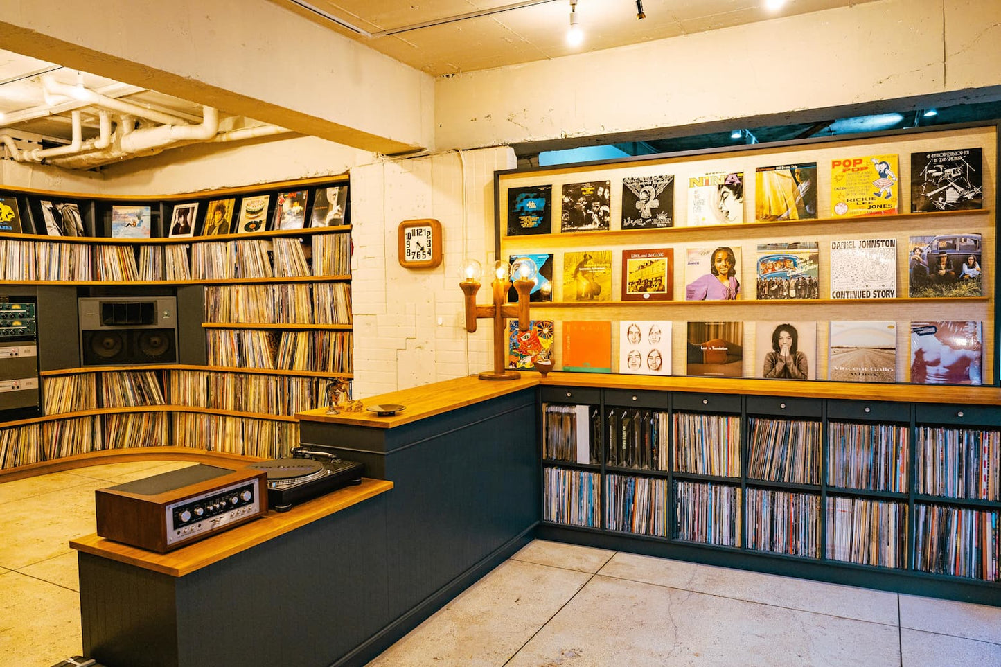 ELLA RECORDS VINTAGE SHOWROOM